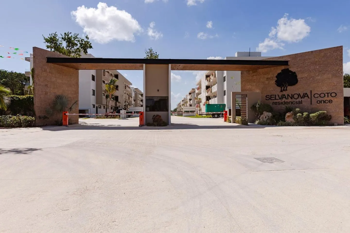 Casitadeplaya12Mi To Beach,Gym,4Pools,Playground Playa del Carmen